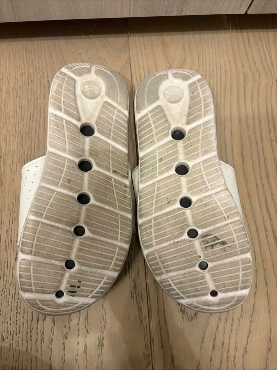Kids Under Armour Slides - Size 6Y - photo 2