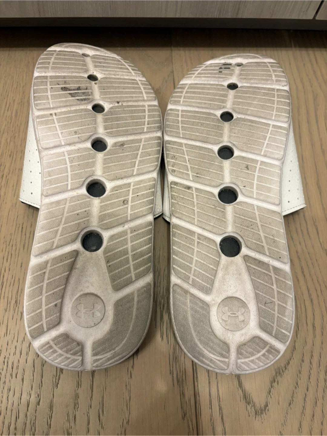 Kids Under Armour Slides - Size 6Y - photo 3