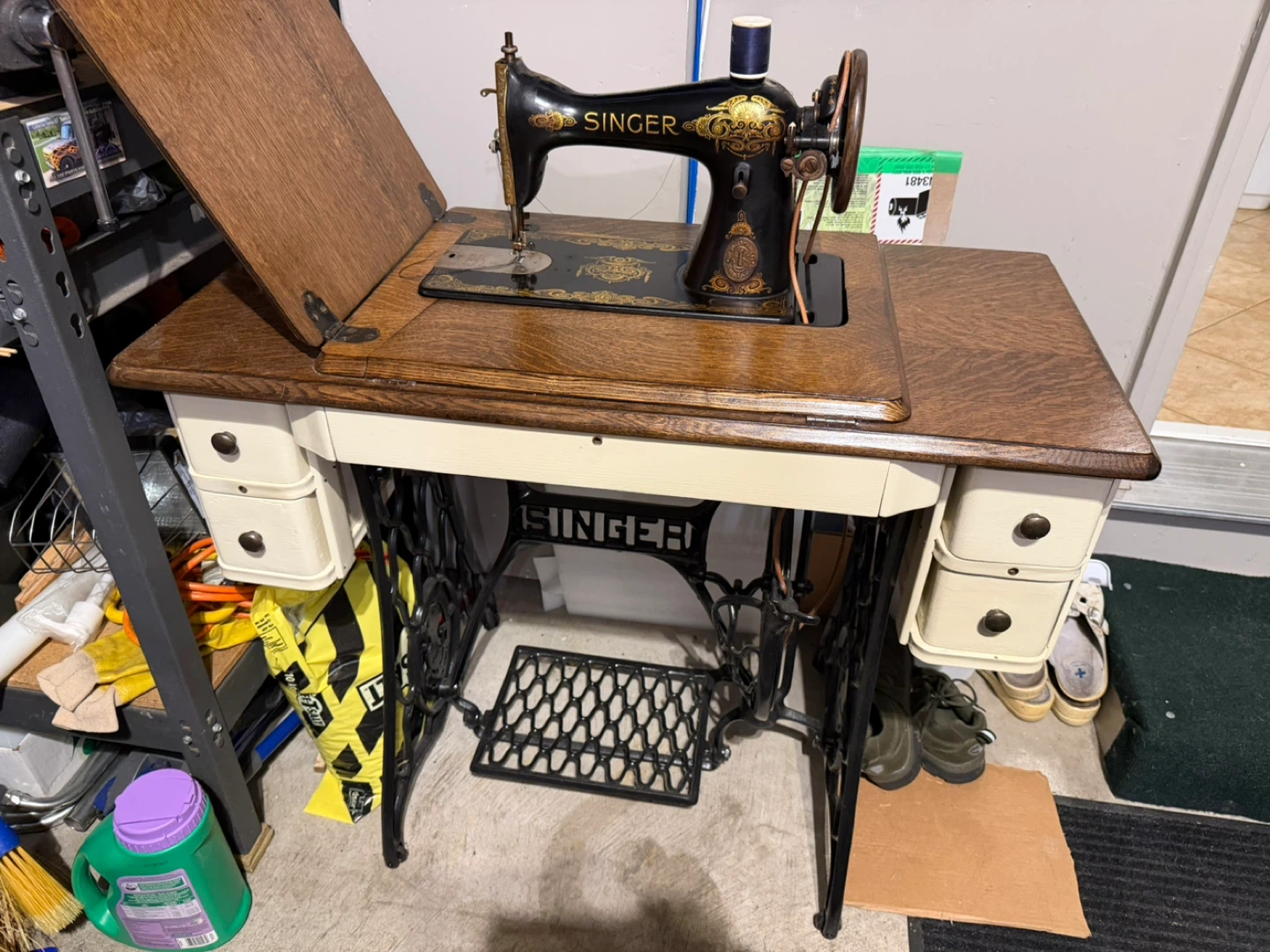Vintage Singer Sewing Machine
