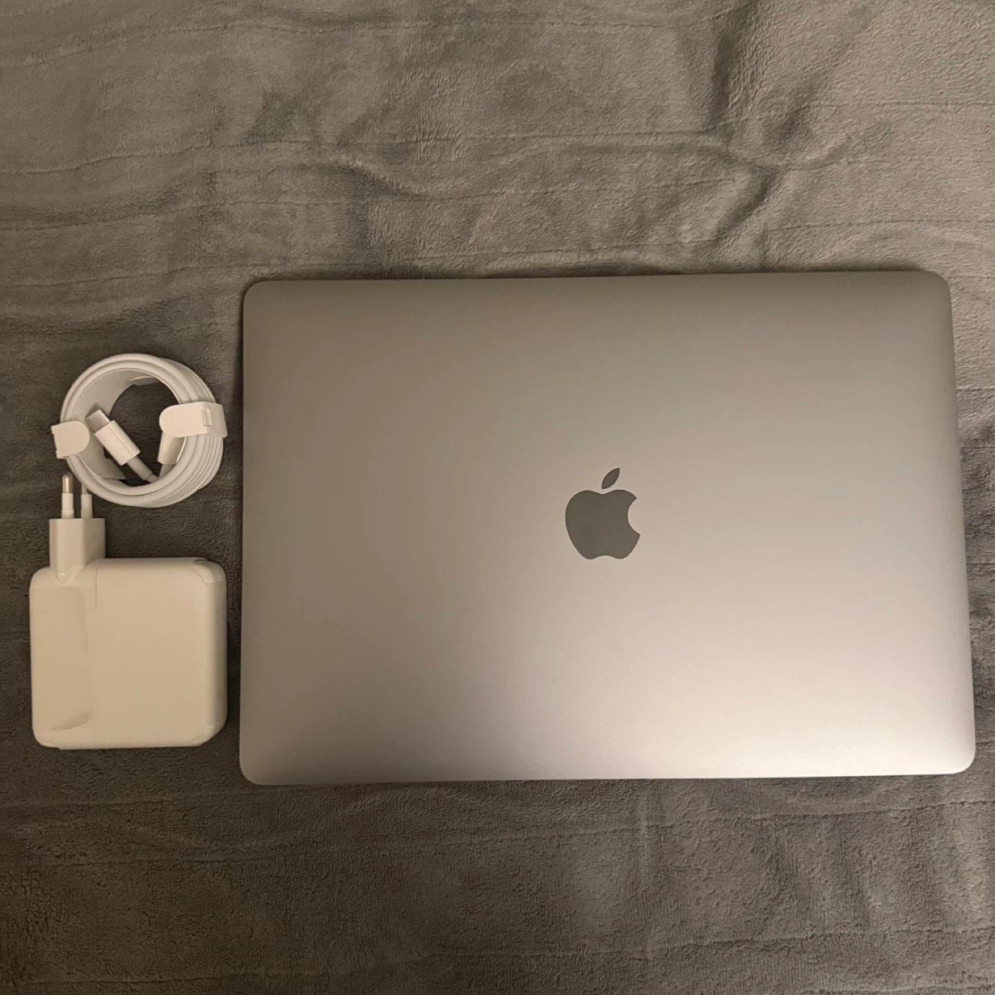 2022 MacBook Pro 13” M2