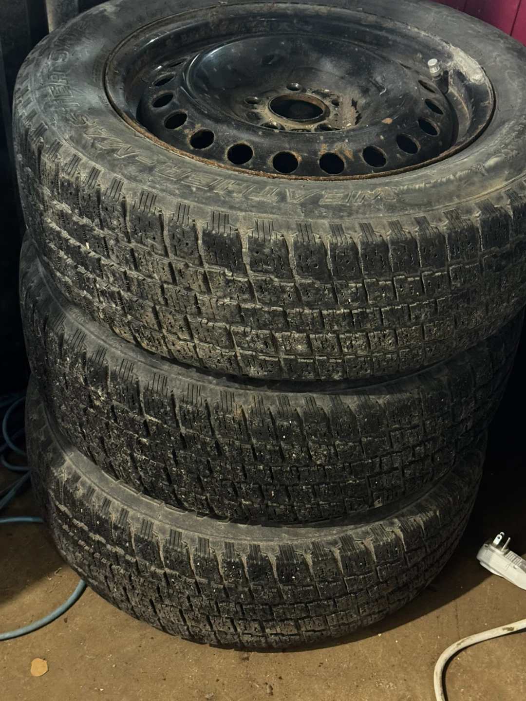 Cooper Master S/T2 Winter Tires 215/60R16 - photo 4