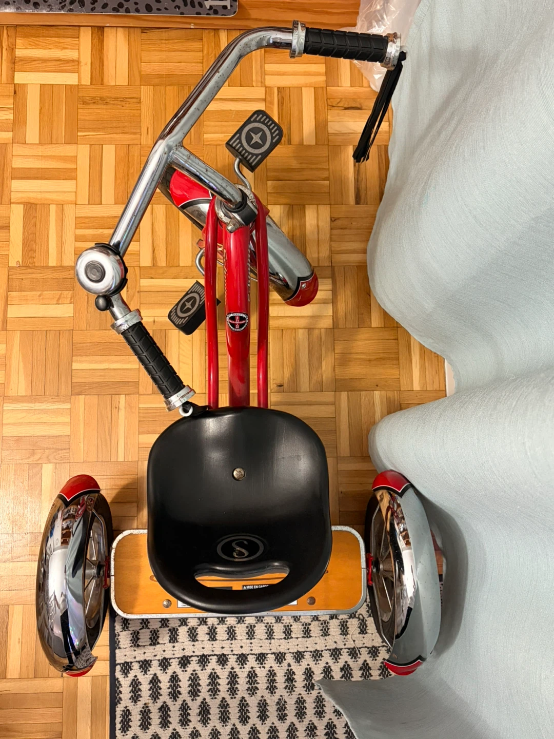 Schwinn Roadster Tricycle - Red - photo 3