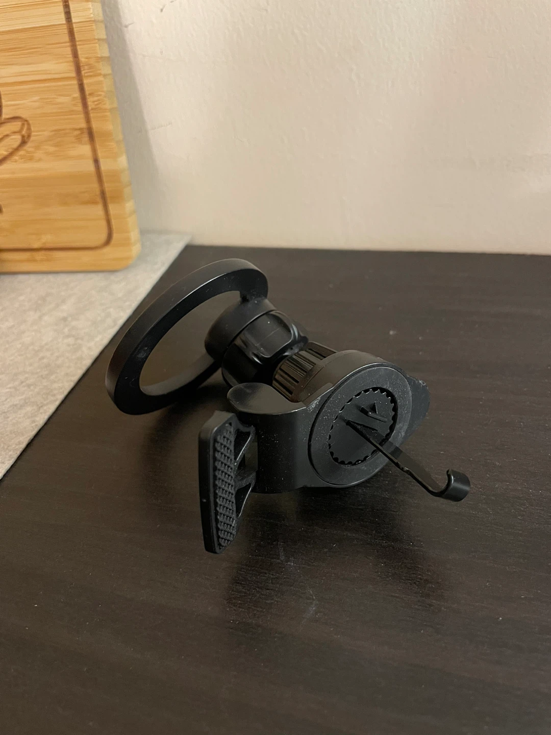 MagSafe Car Phone Holder Mount - Black - photo 2