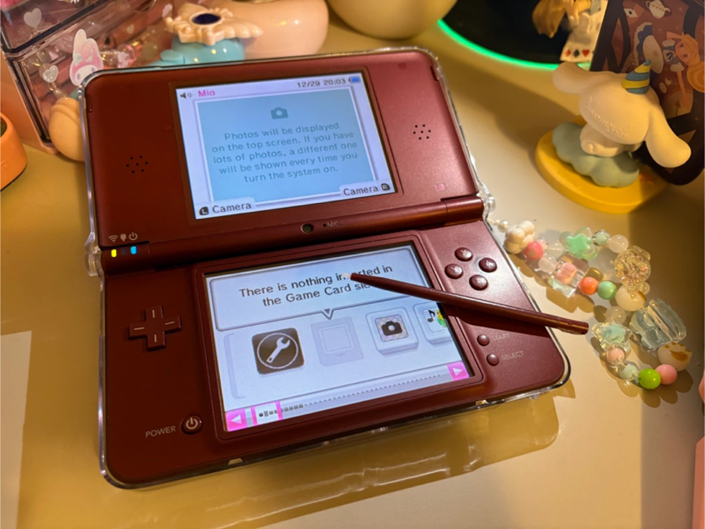 Burgundy Nintendo DSi XL - photo 4