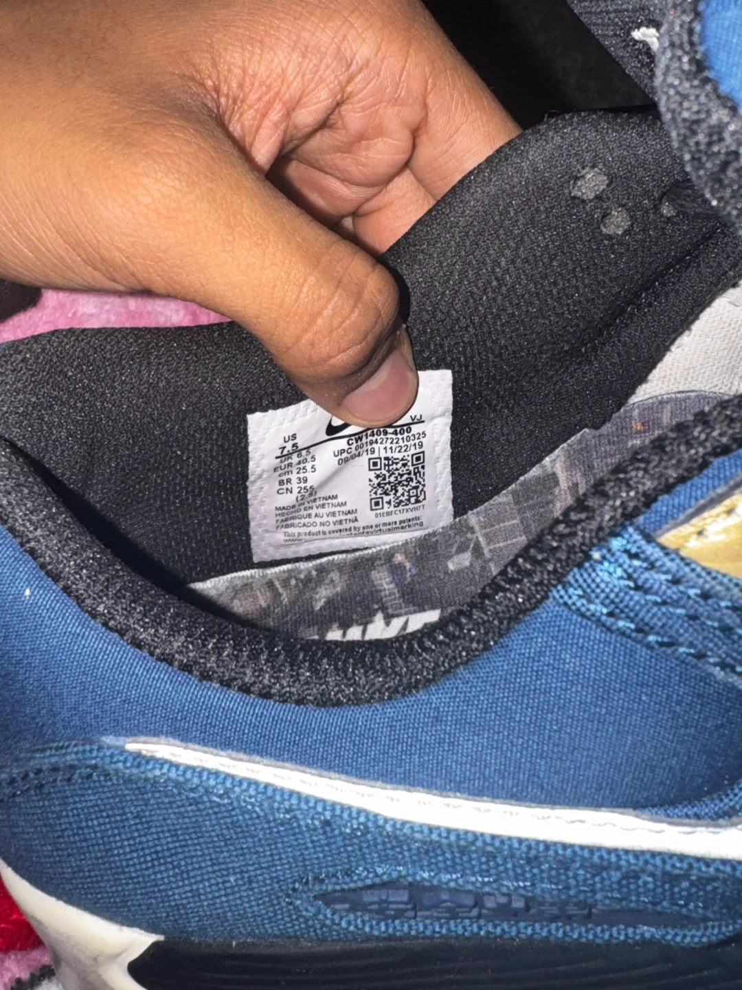 Nike Air Max 90 Size 7.5 US