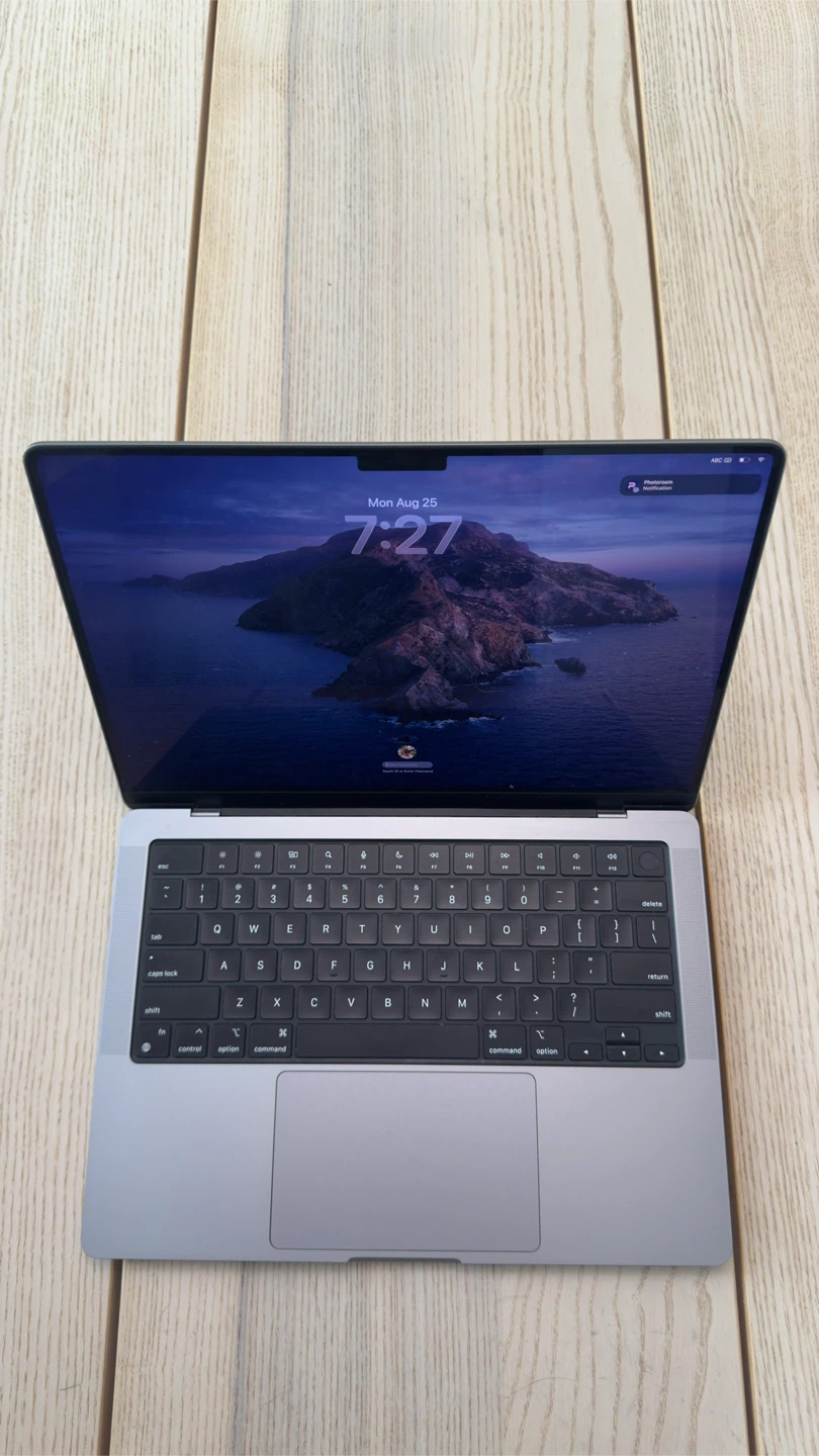 Apple MacBook Pro 14-inch M2 Max - Excellent Condition - photo 5