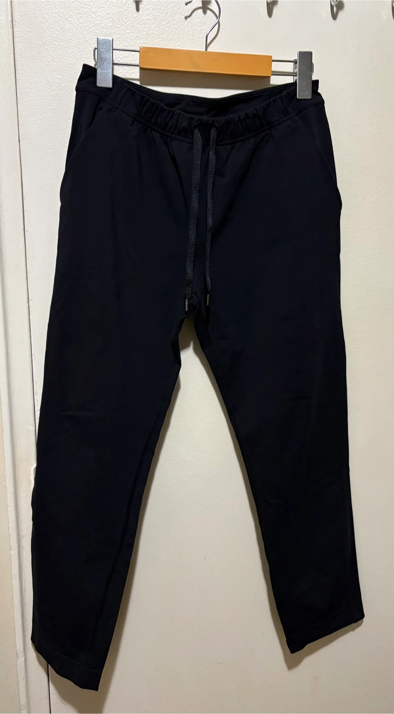 Women’s Lululemon Black Pants- Size 4