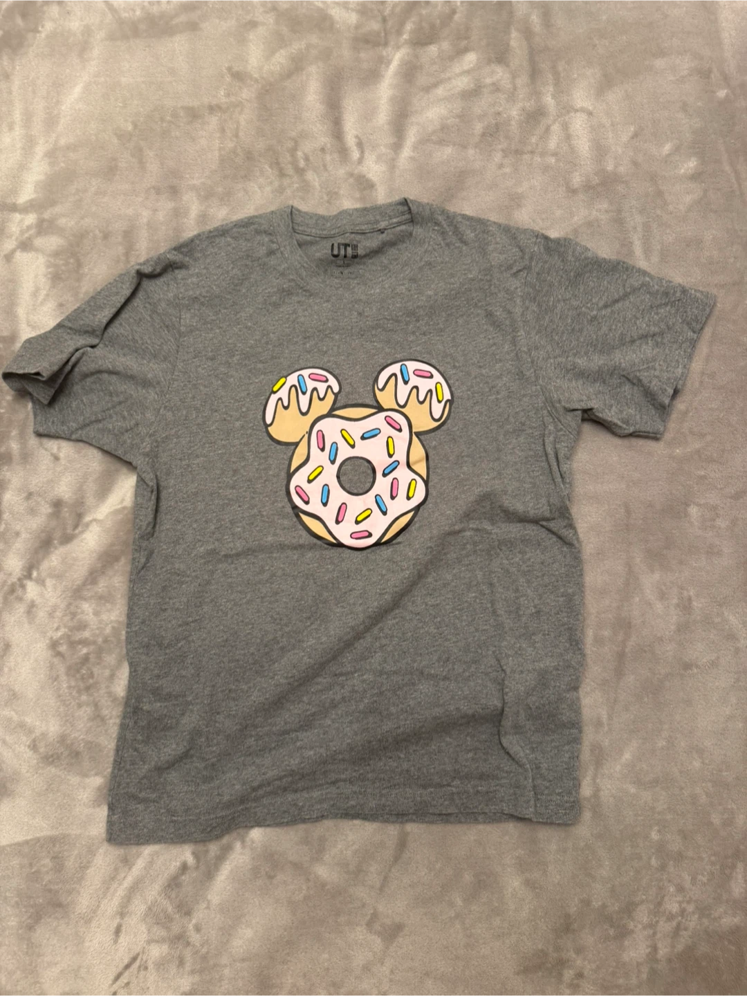 UT x Kevin Lyons Grey T-Shirt - Size S