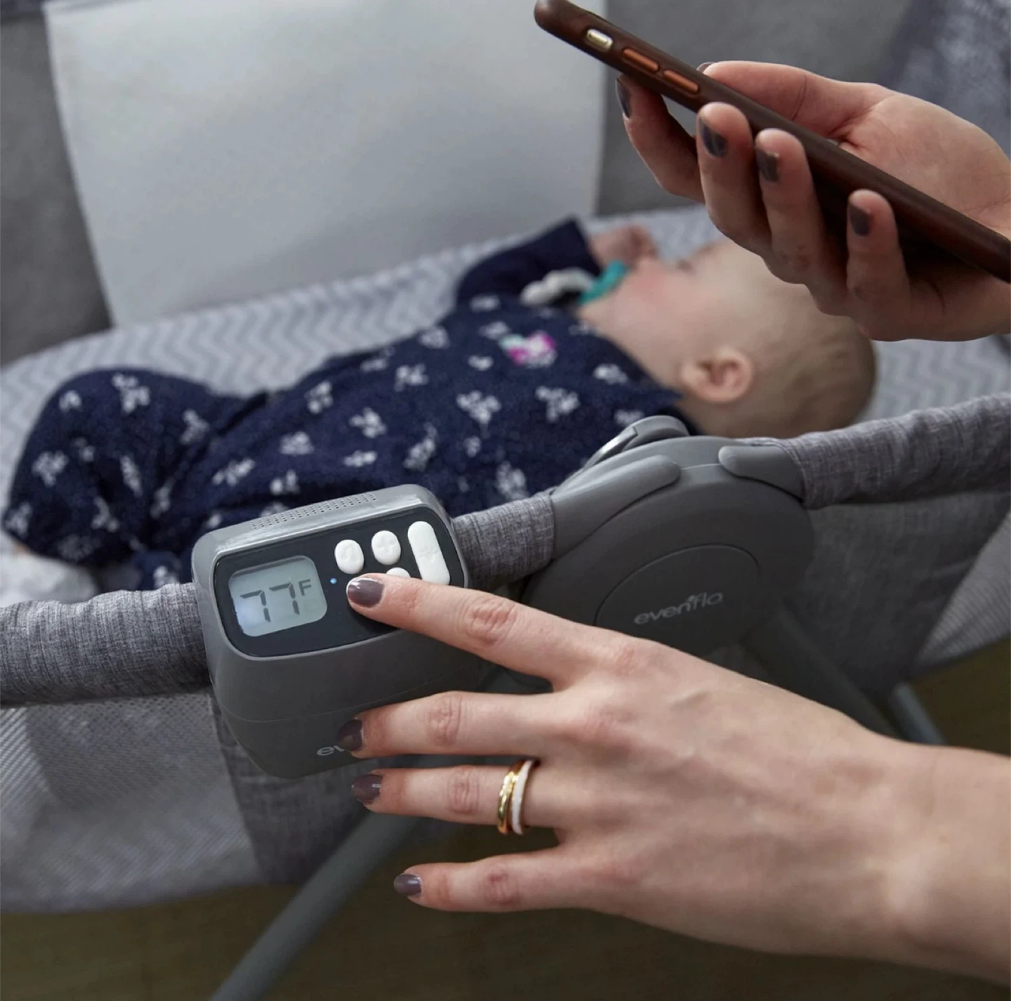 Evenflo Loft Portable Bassinet - photo 5