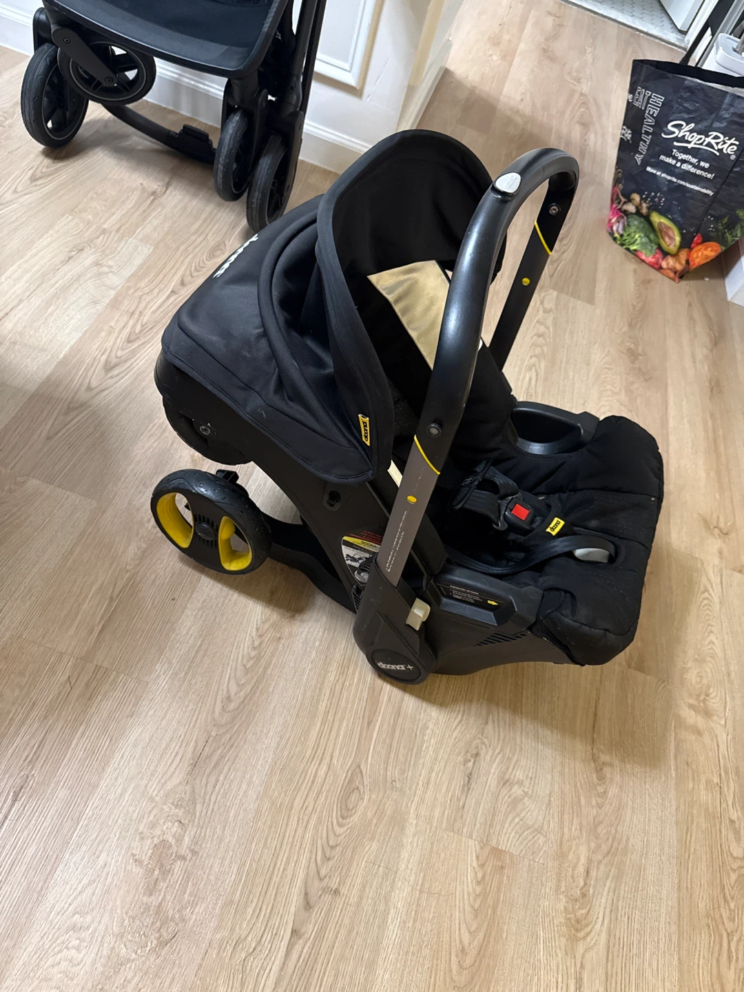 Doona Infant Car Seat Stroller - Black - photo 3