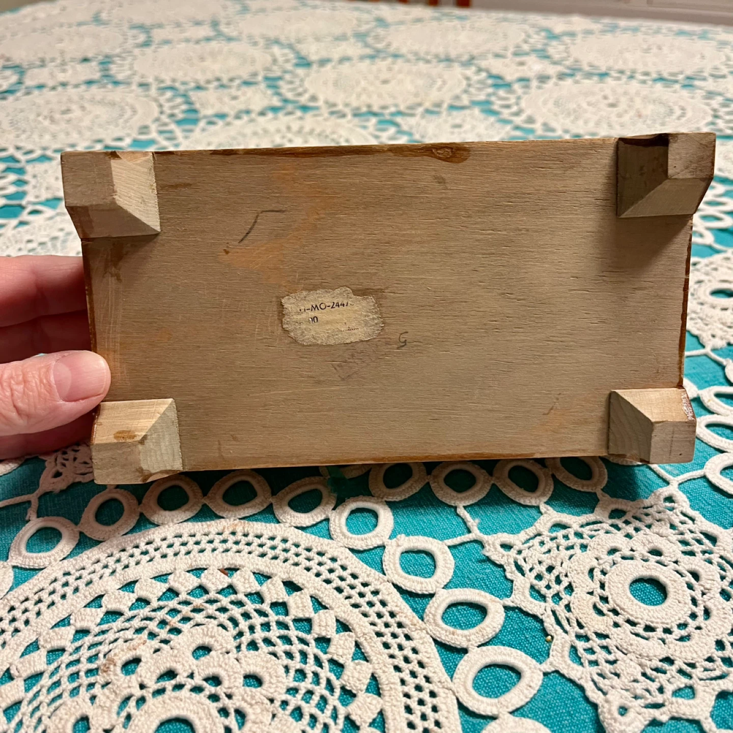 Vintage Hand-carved Dresser Box - photo 4