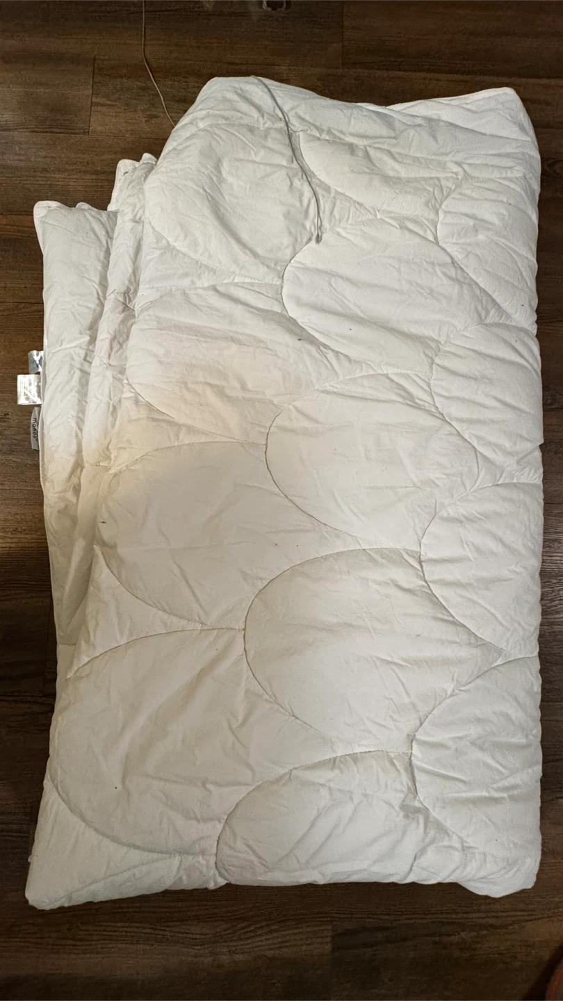 Maholi White Quilted Mattress Pad - photo 3