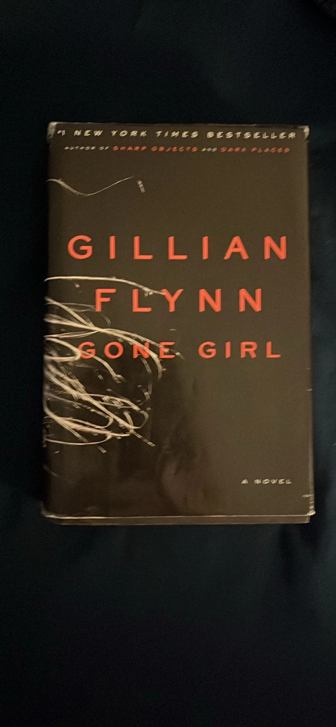Gone Girl by Gillian Flynn hard cover