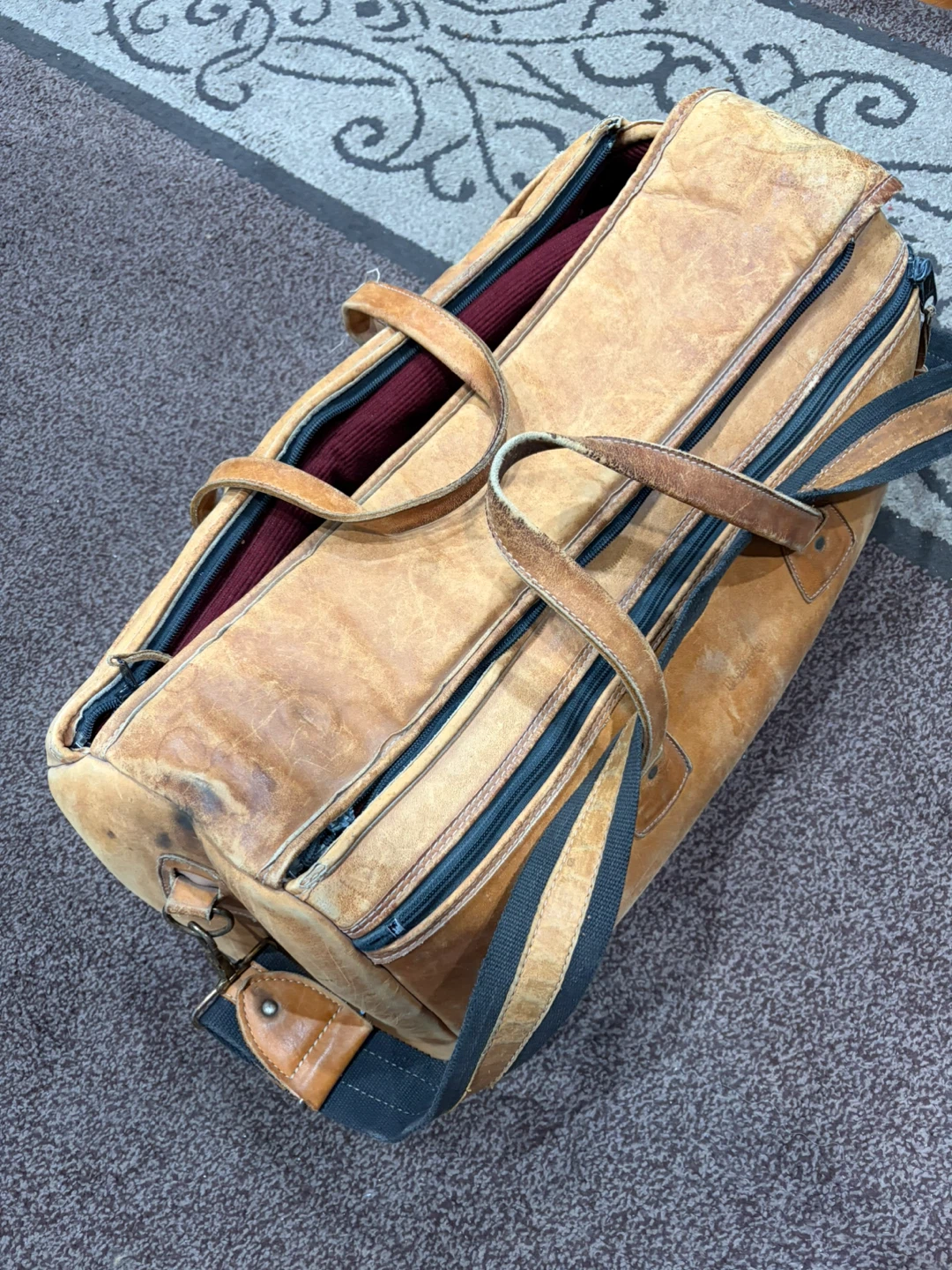 Vintage Reunion blues leather Trumpet Bag