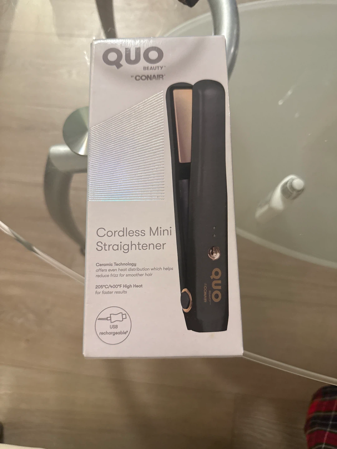 Quo Cordless hair straightener + Cube Digital Alarm Clock