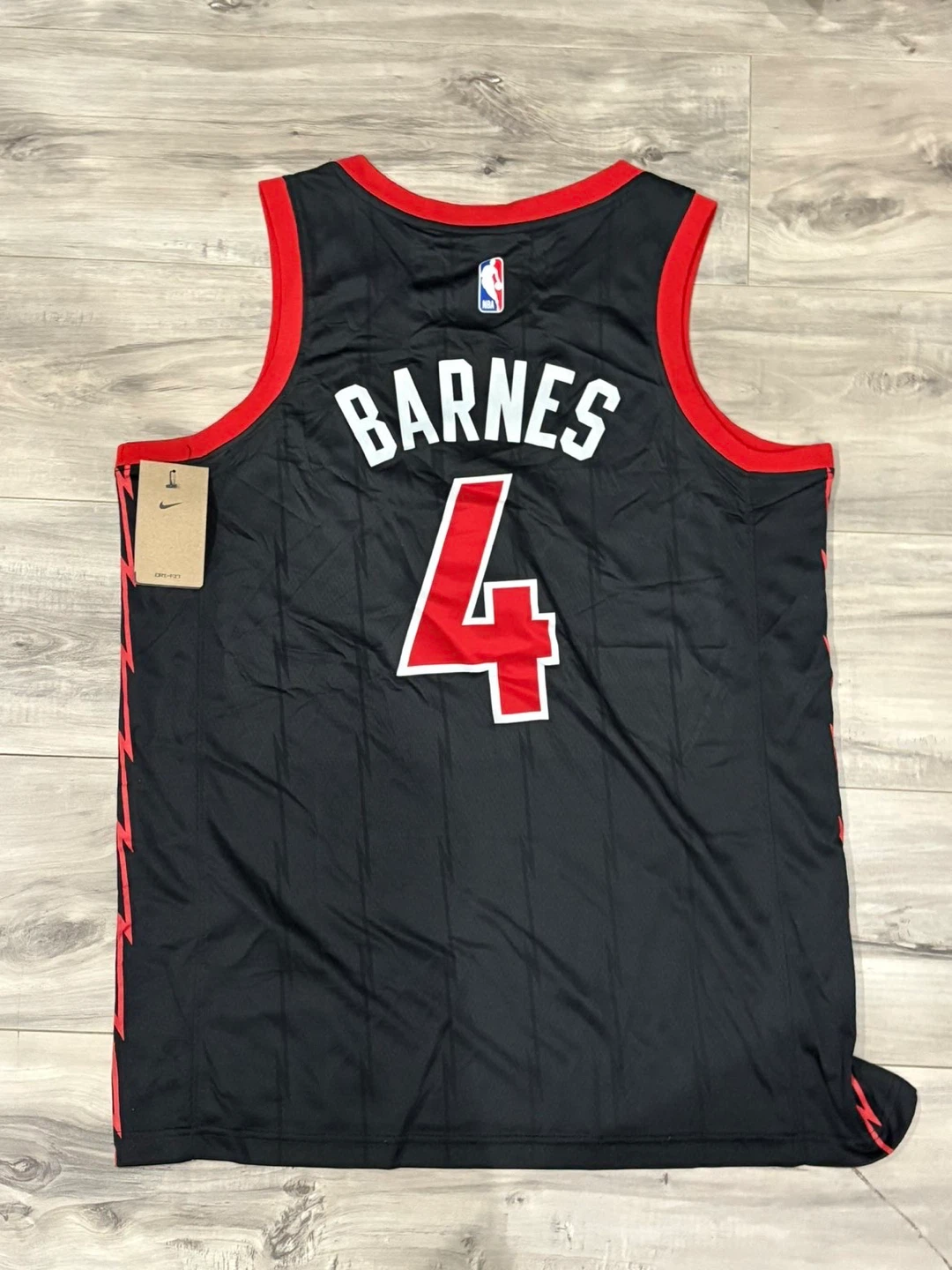 Nike Raptors Barnes #4 Jersey - Size 48 - photo 2