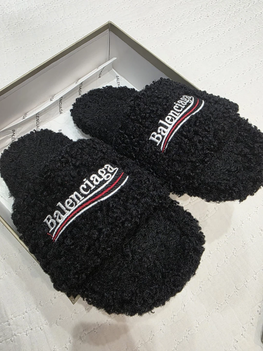 Balenciaga Black fur Slides, Size 10 - photo 3