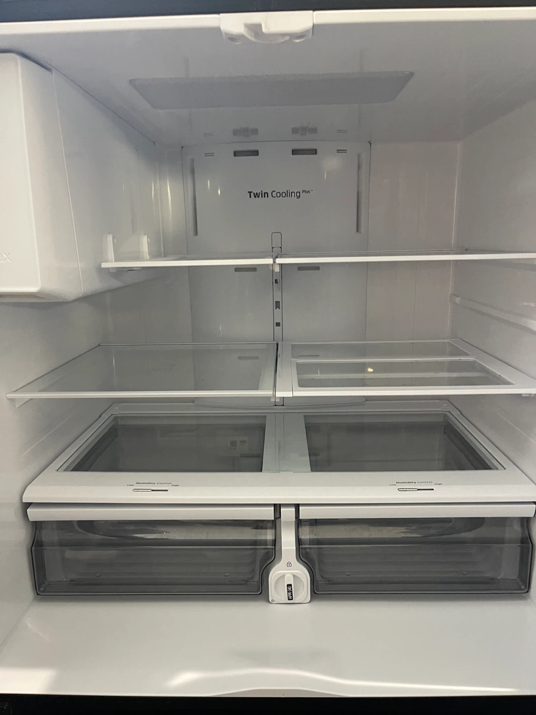 Samsung RF28R7201SG/AA Refrigerator - photo 3