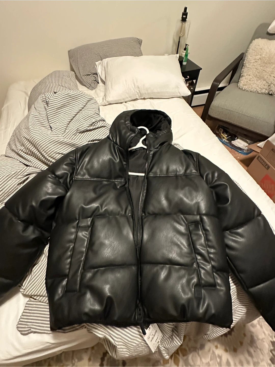 Zara Faux Leather Puffer Jacket - Size M - photo 4
