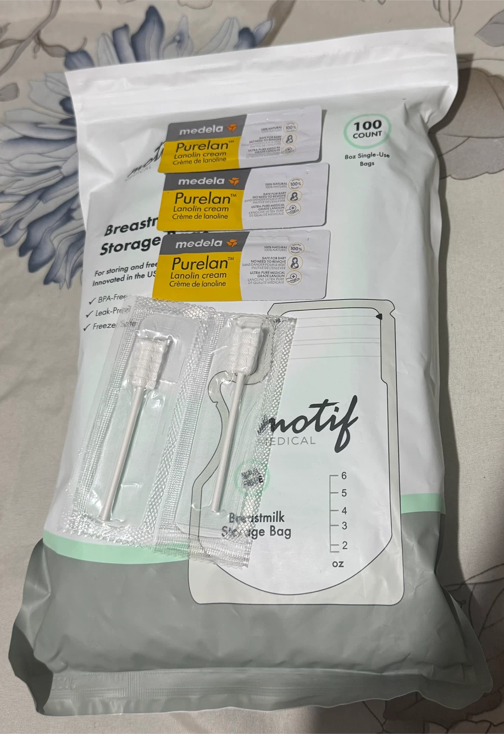 Medela Purelan Lanolin Cream + Motif Breastmilk Storage Bags