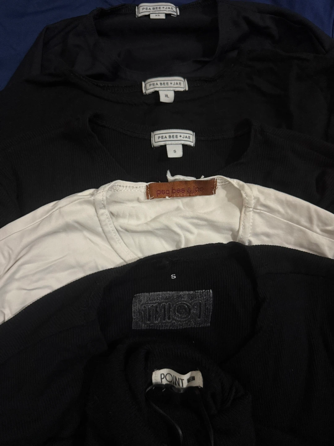 #4.Women long sleeve Mixed Sizes- 11pcs - photo 3