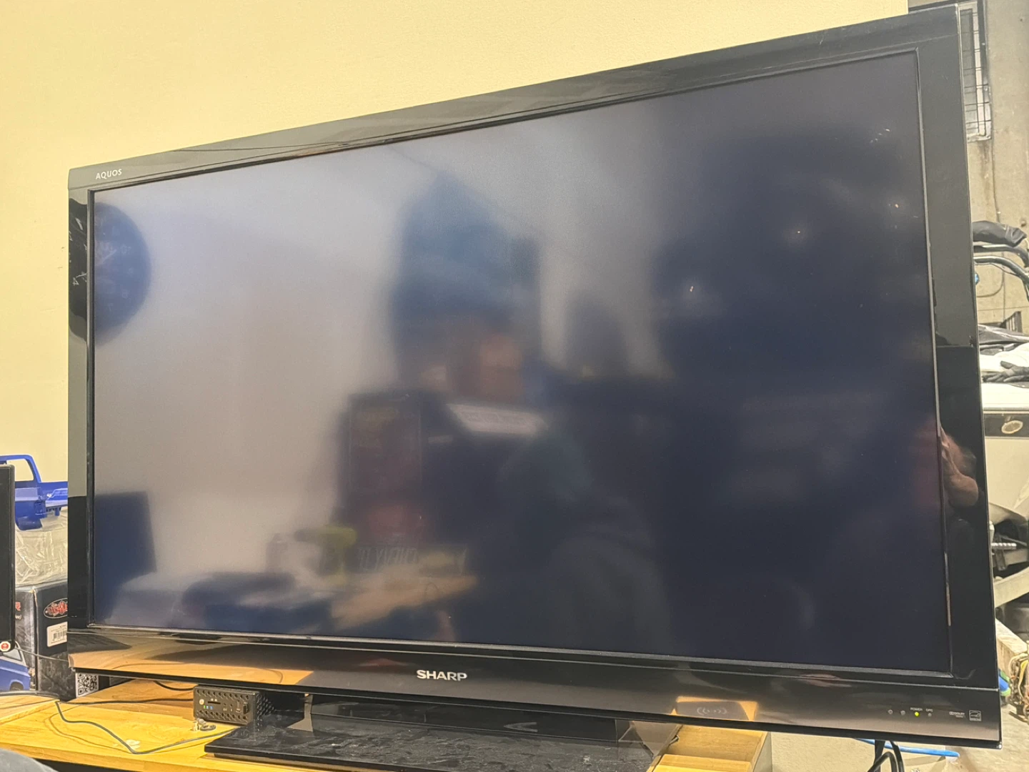 Sharp Aquos LC-60E88UN 60" LCD TV