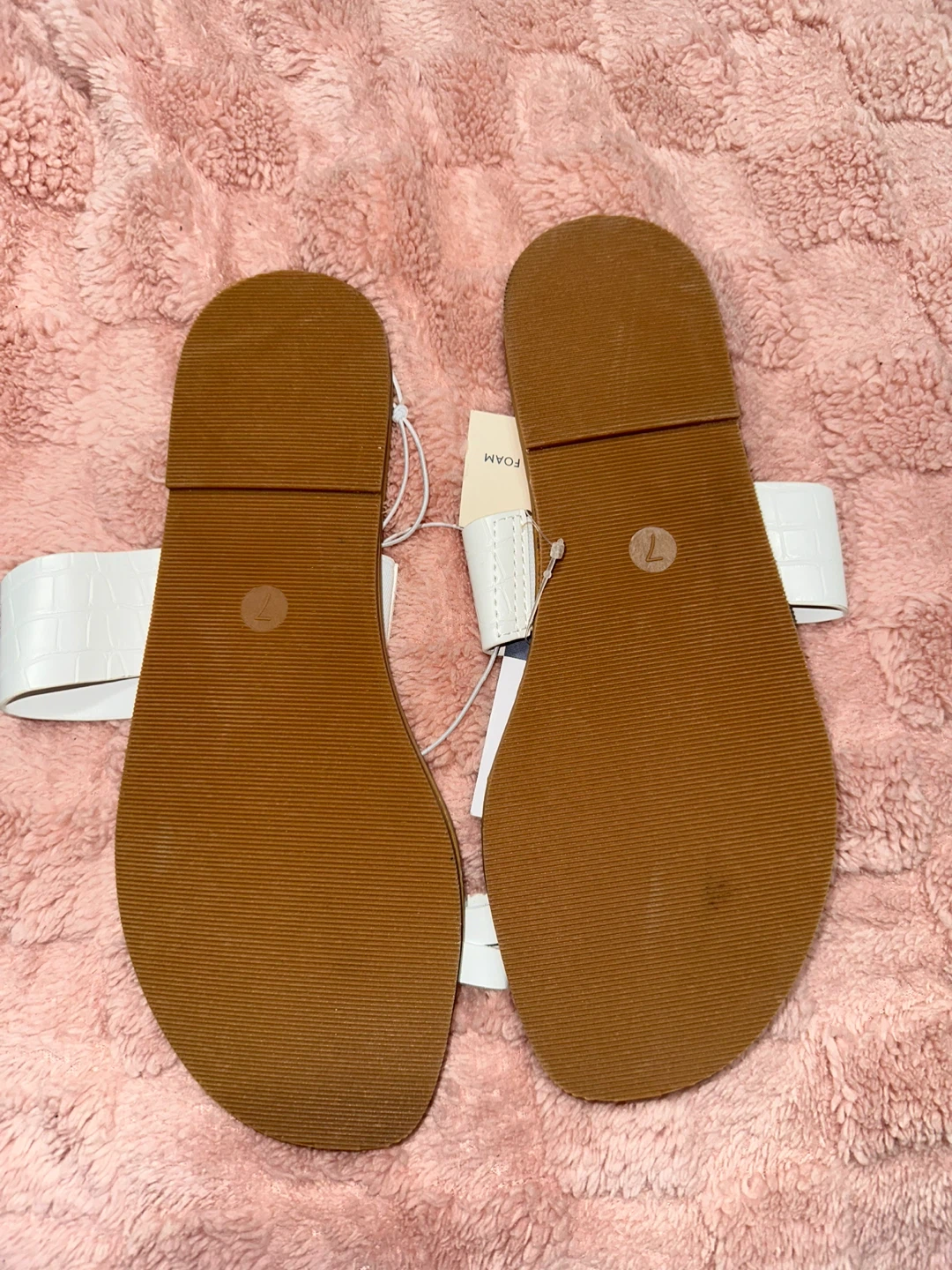 Universal Thread White Sandals - Size 7 - photo 4