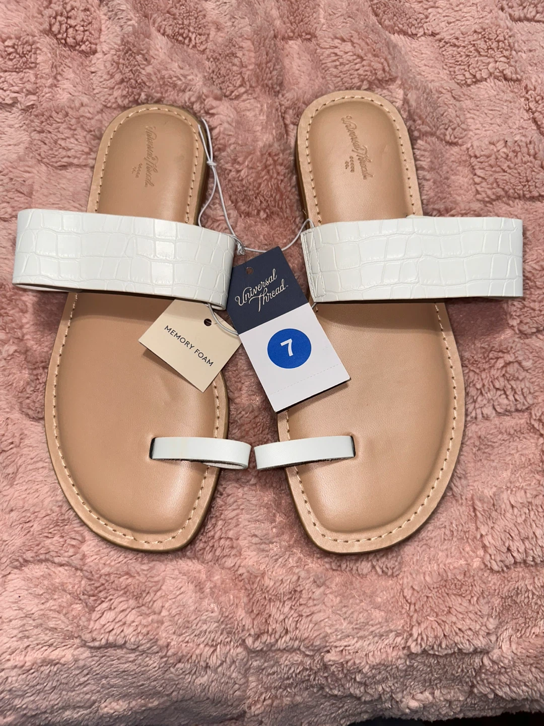 Universal Thread White Sandals - Size 7