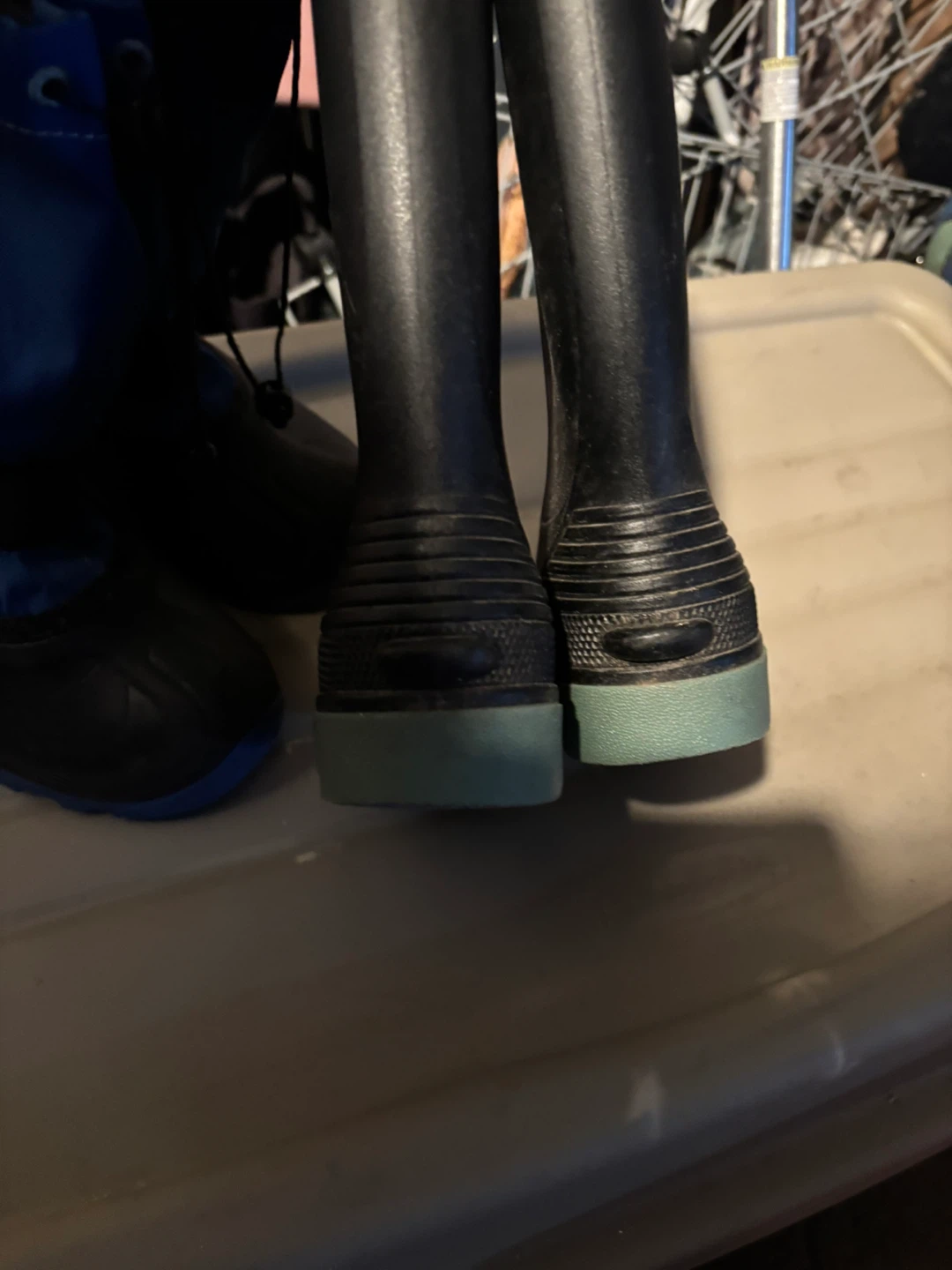 Boots for kids 5 dollars each - photo 4
