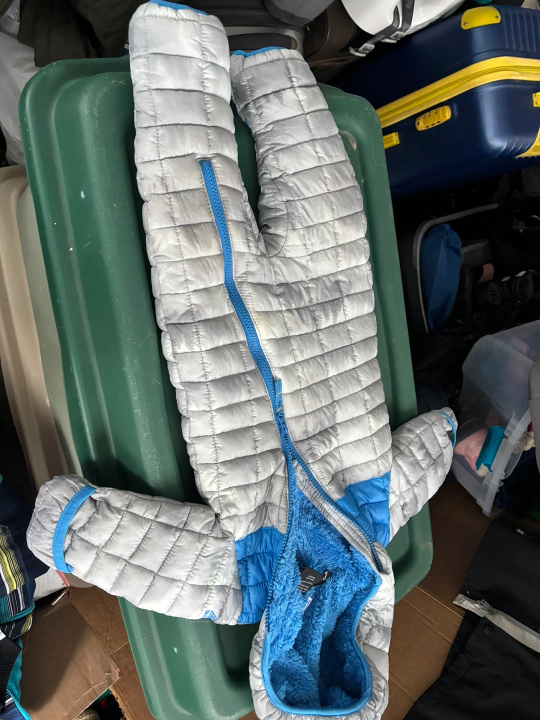Snow costume for kids
