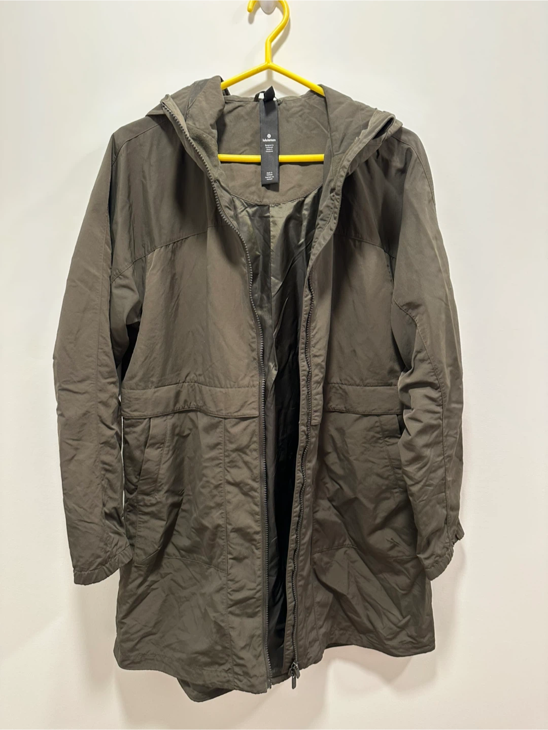 Lululemon Olive Green Rain Jacket - Size 10
