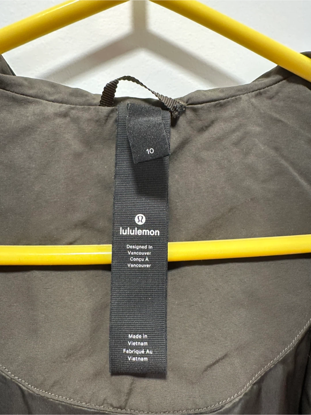 Lululemon Olive Green Rain Jacket - Size 10 - photo 3
