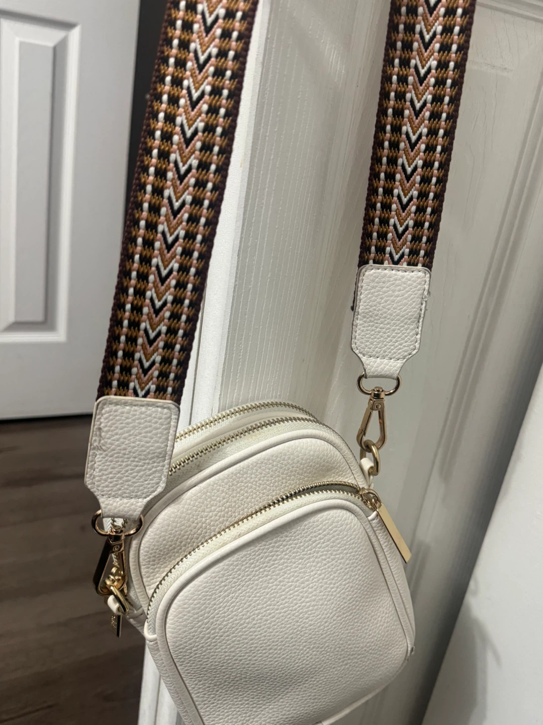 White Crossbody Bag with Patterned Strap - photo 3