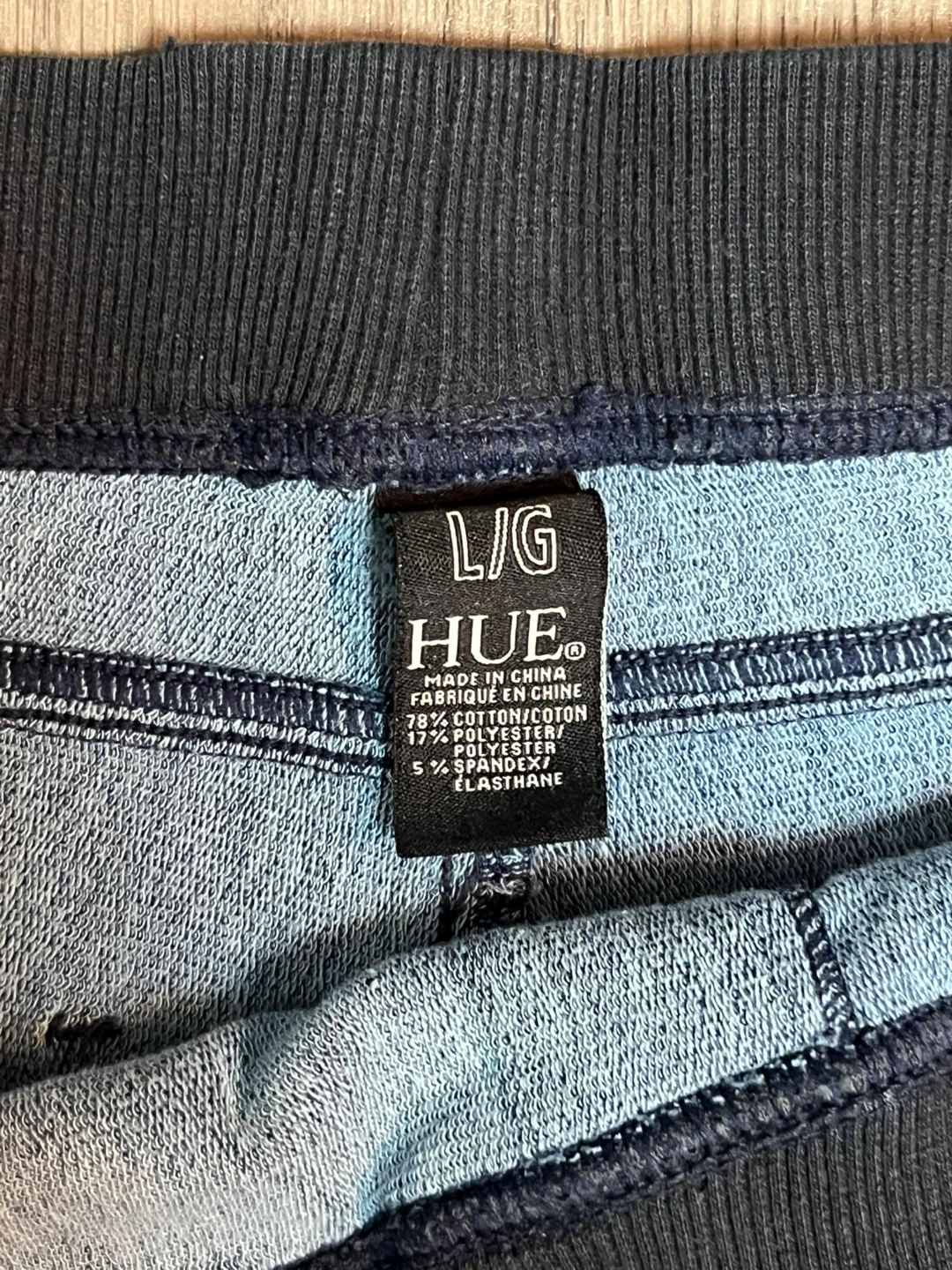 HUE Denim Capri Leggings - Size L/G - photo 3
