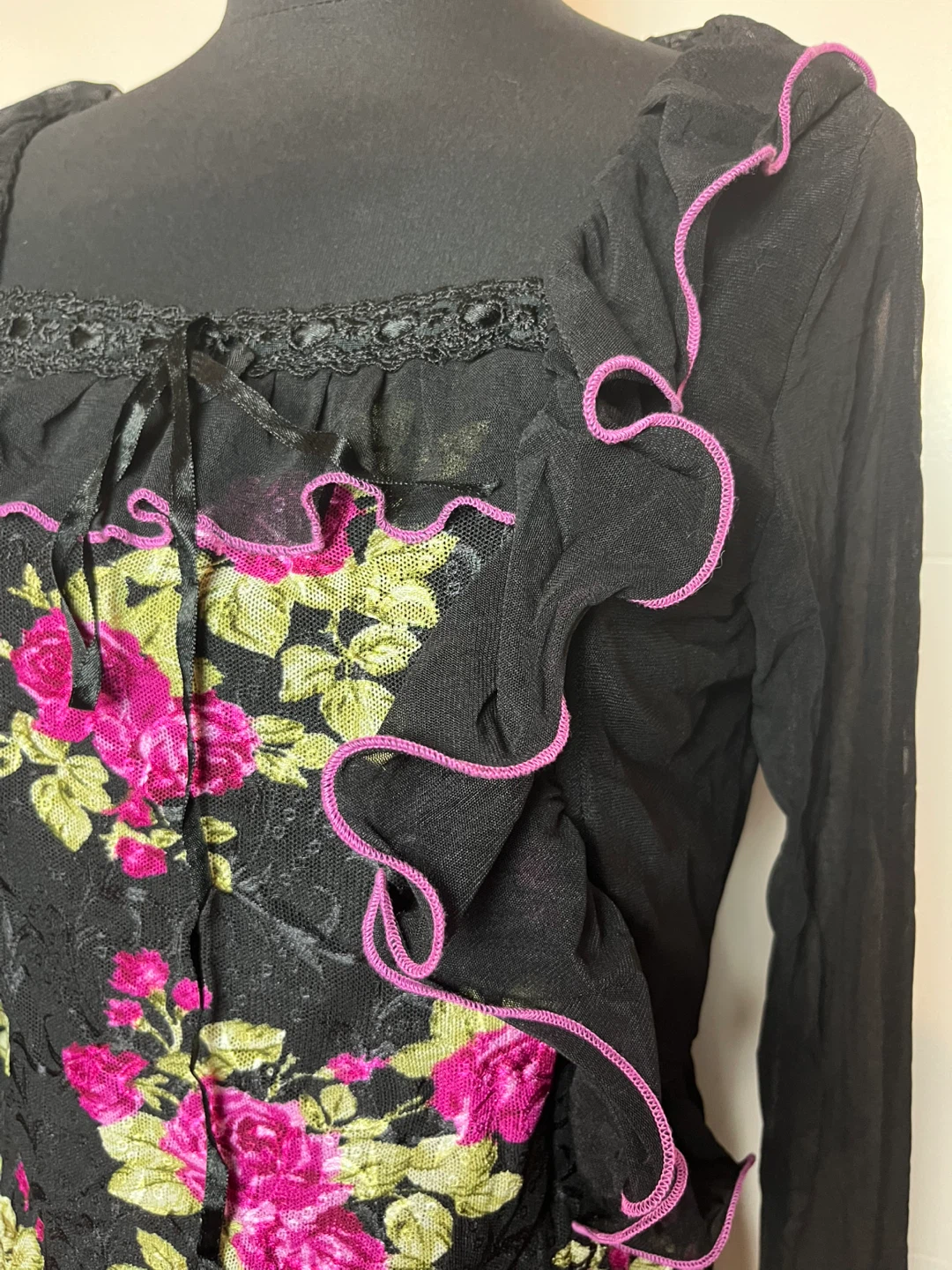 Artico Black Floral Ruffle Blouse Size M - photo 3
