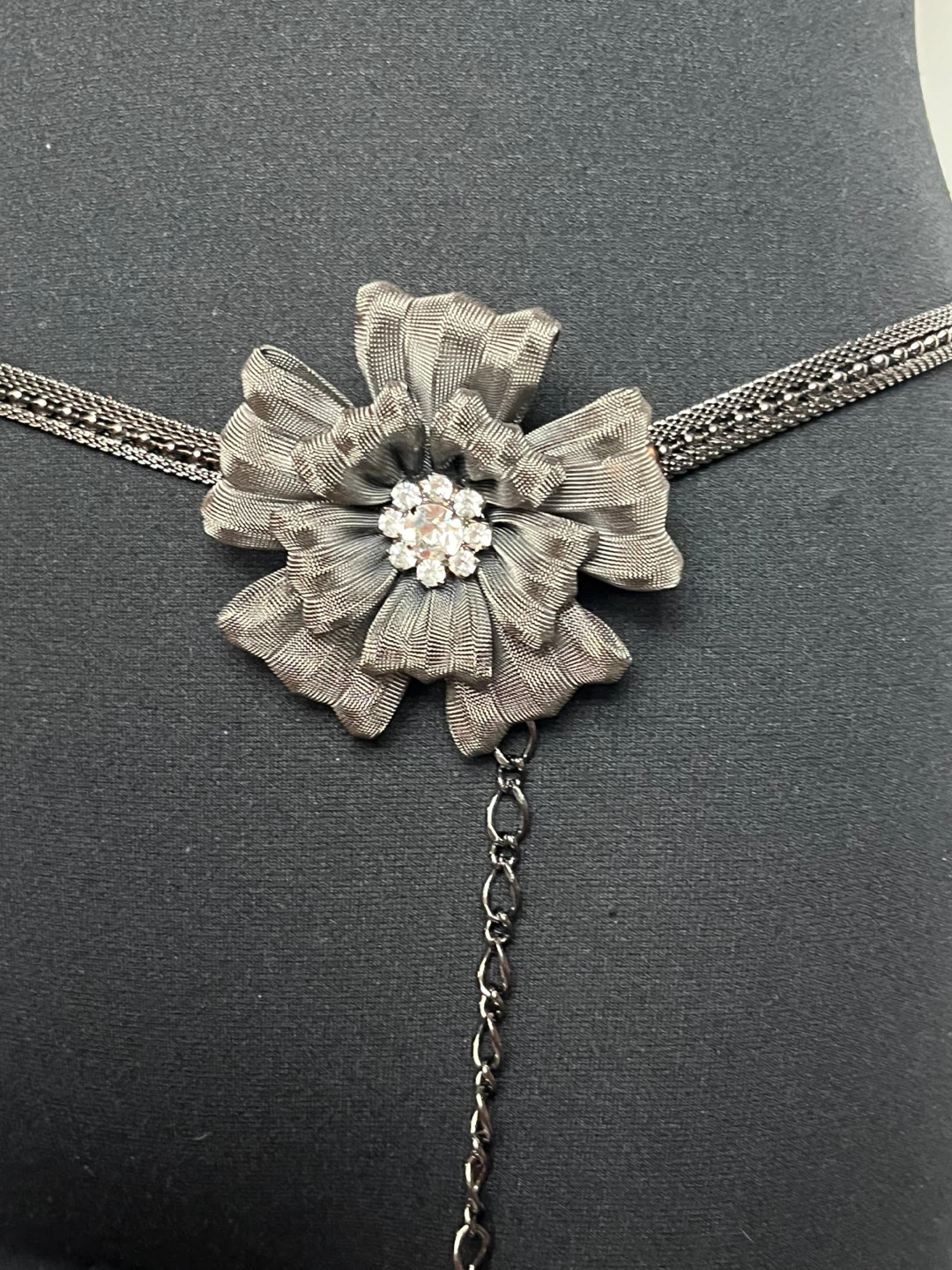 Flower Belt with Chain - Silver/Grey - photo 2