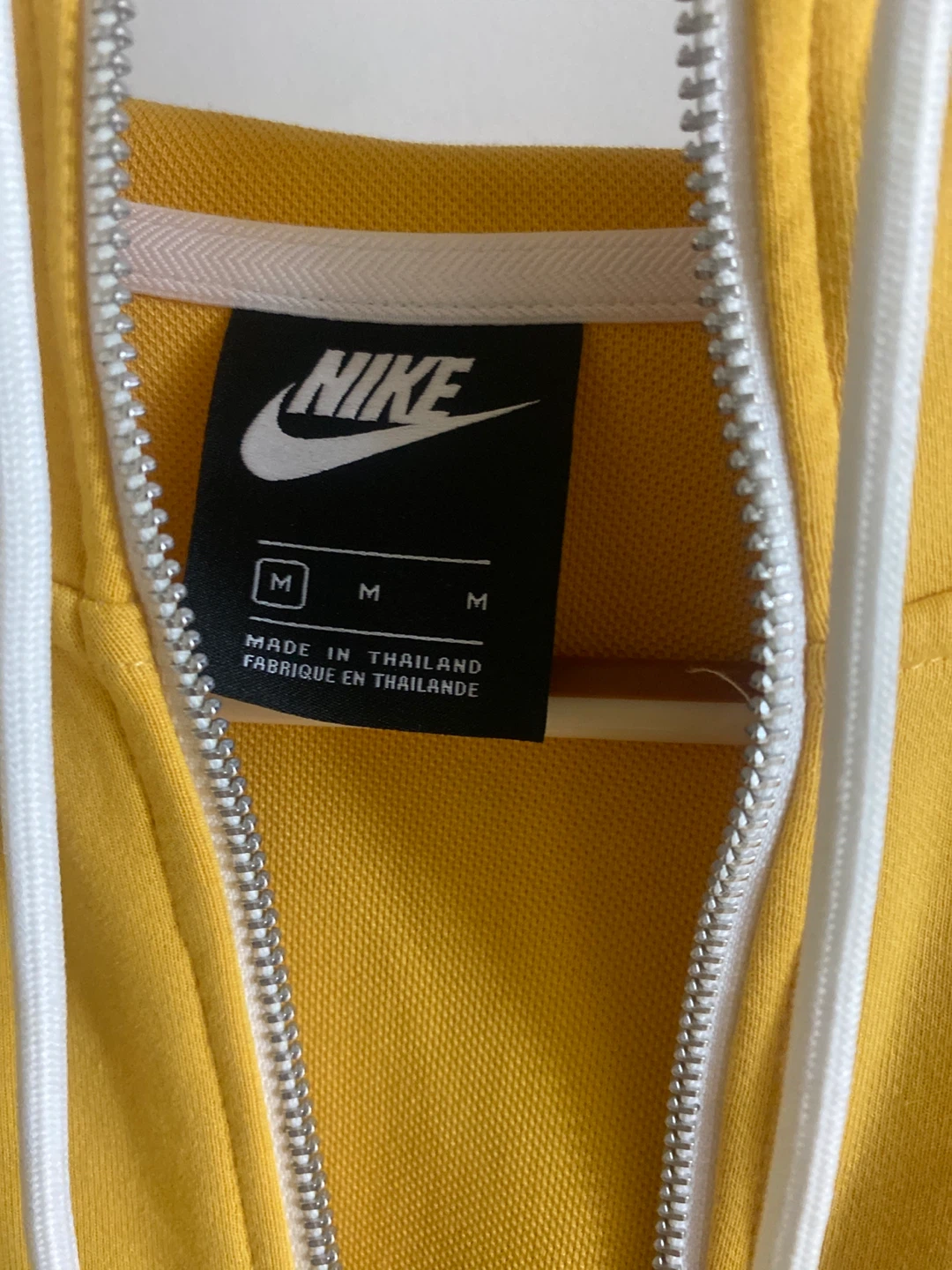 Nike Yellow Hoodie, Size M - photo 2