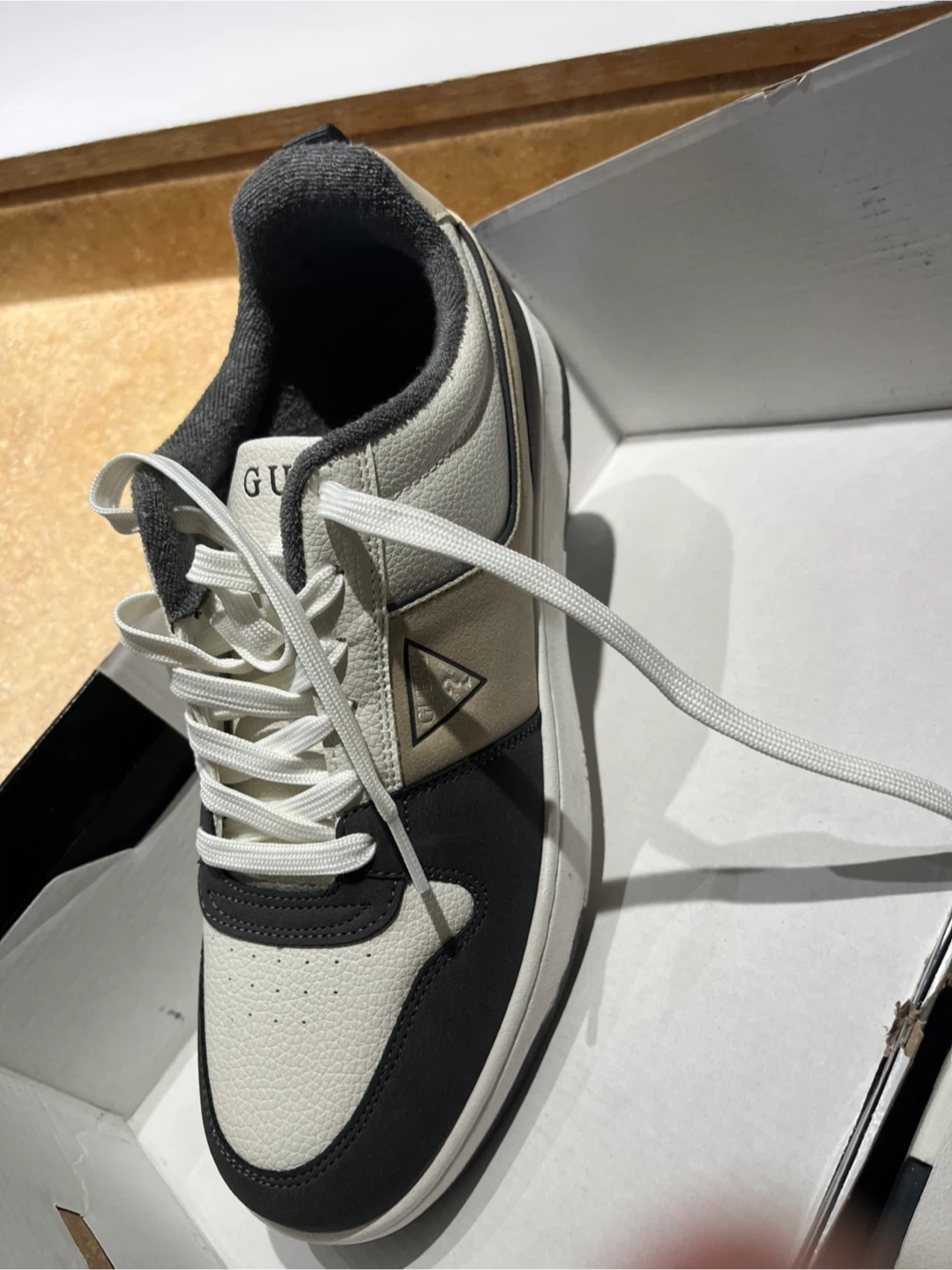 GUESS Sneakers in Box