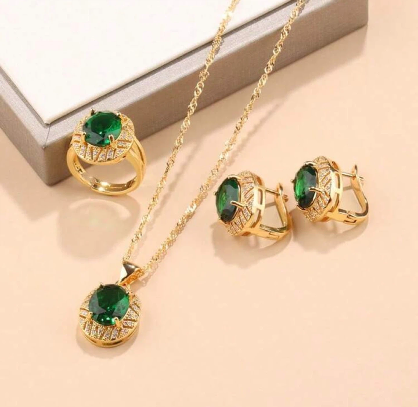 Emerald Green & Gold Jewelry Set