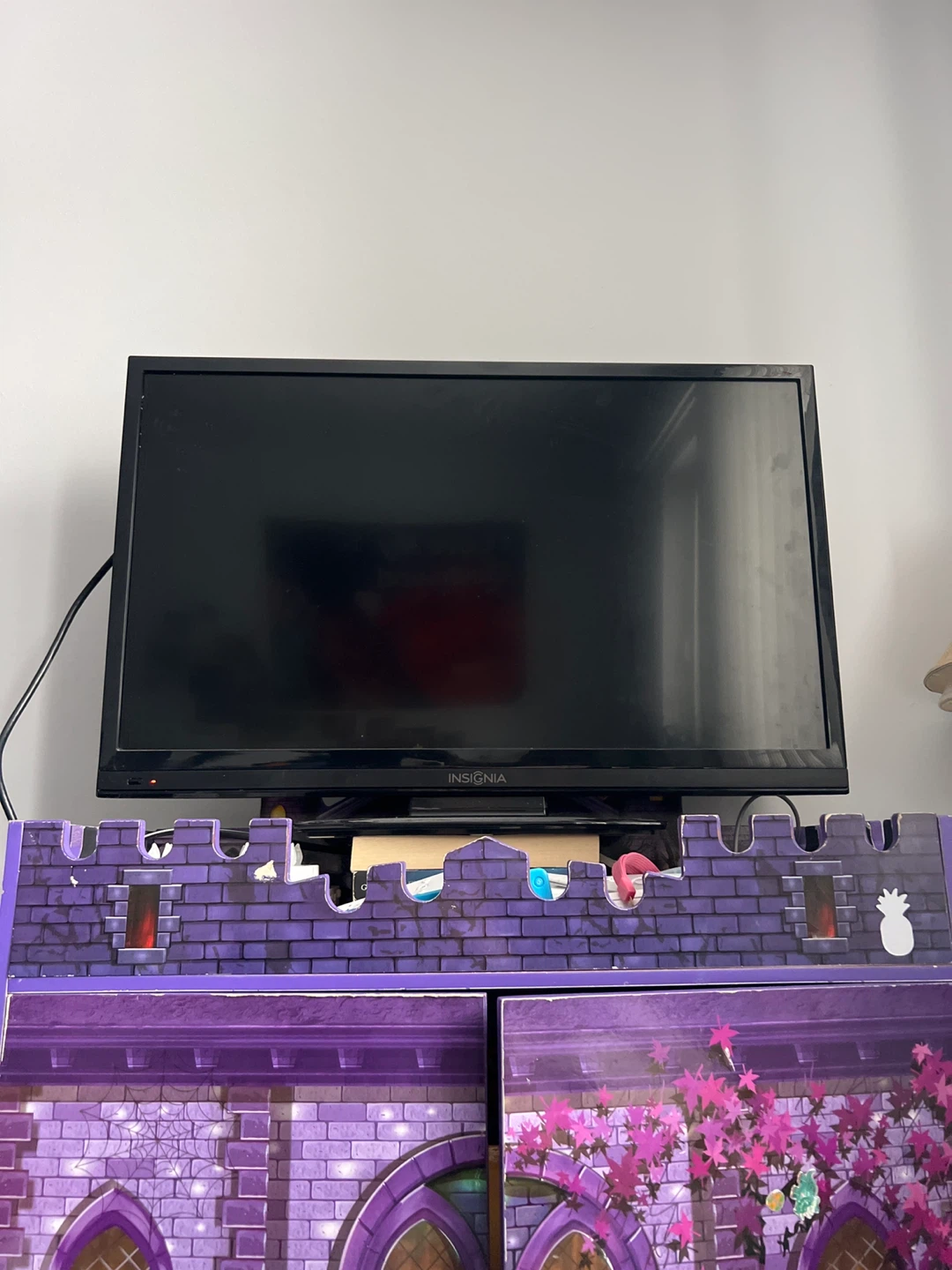 Insignia TV