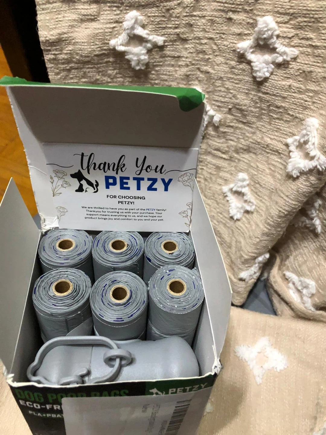 New Petzy Dog Poop Bags - 240 Bags - photo 2