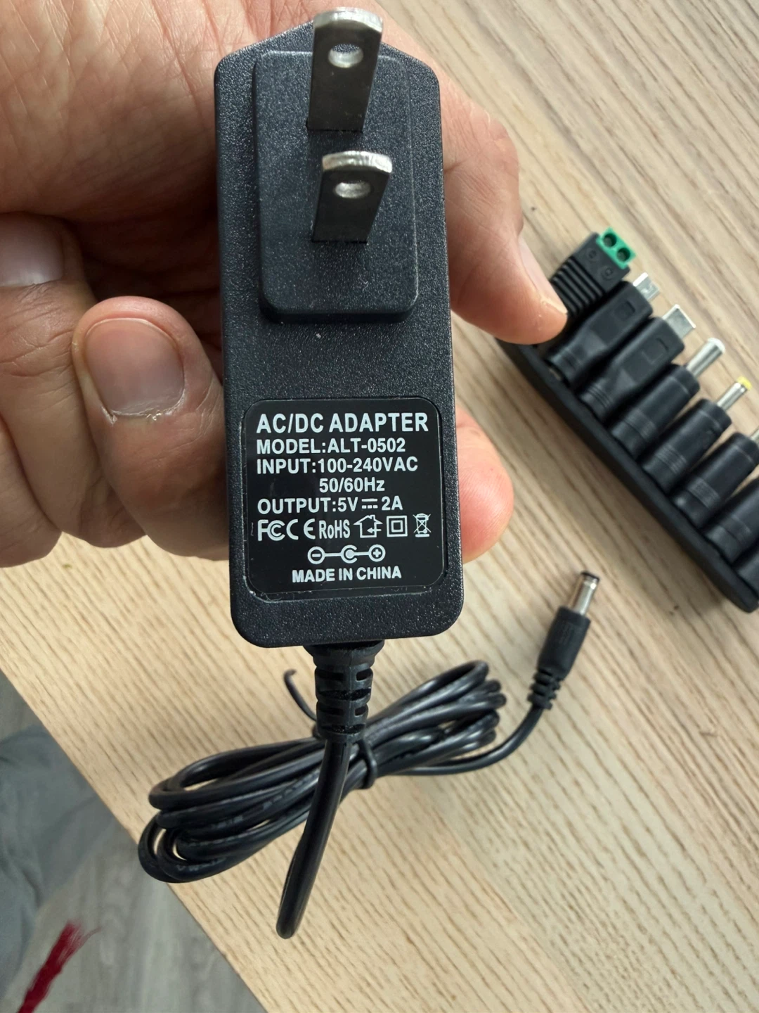AC/DC Adapter ALT-0502 - photo 2
