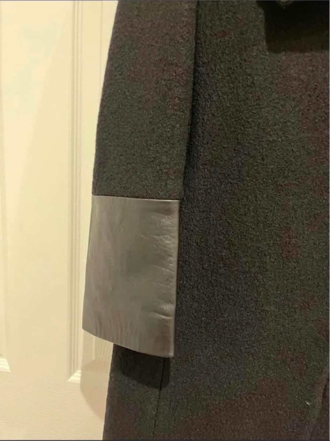 Club Monaco, woman’s size Large Wool Coat with 100% leather trim - photo 3