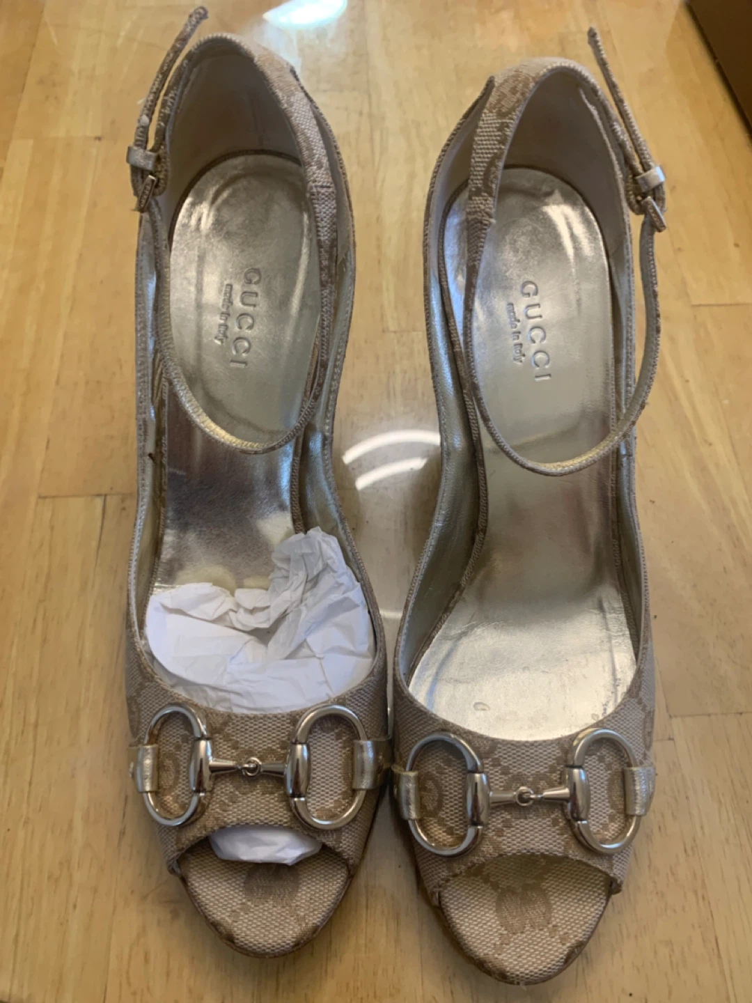 Gucci Wedge Sandals Size 6.5