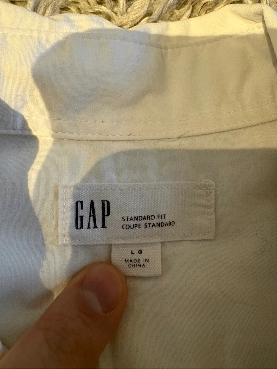 Gap Standard Fit Shirt - Large