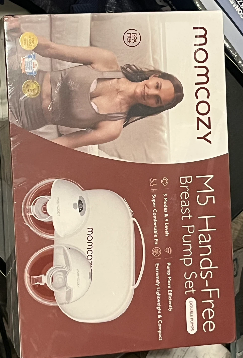 Momcozy M5 Hands-Free Breast Pump Set - New in Box!