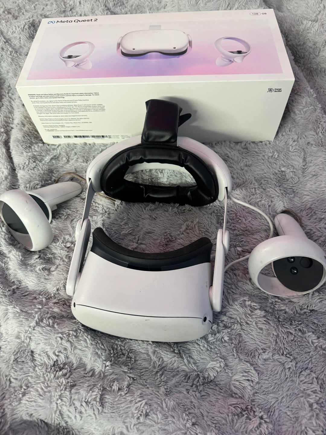 Meta Quest 2 VR Headset 128 GB With Battery Powered Headset