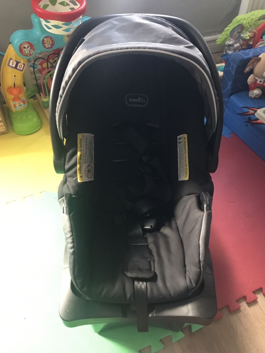 Evenflo Infant Car Seat - photo 3