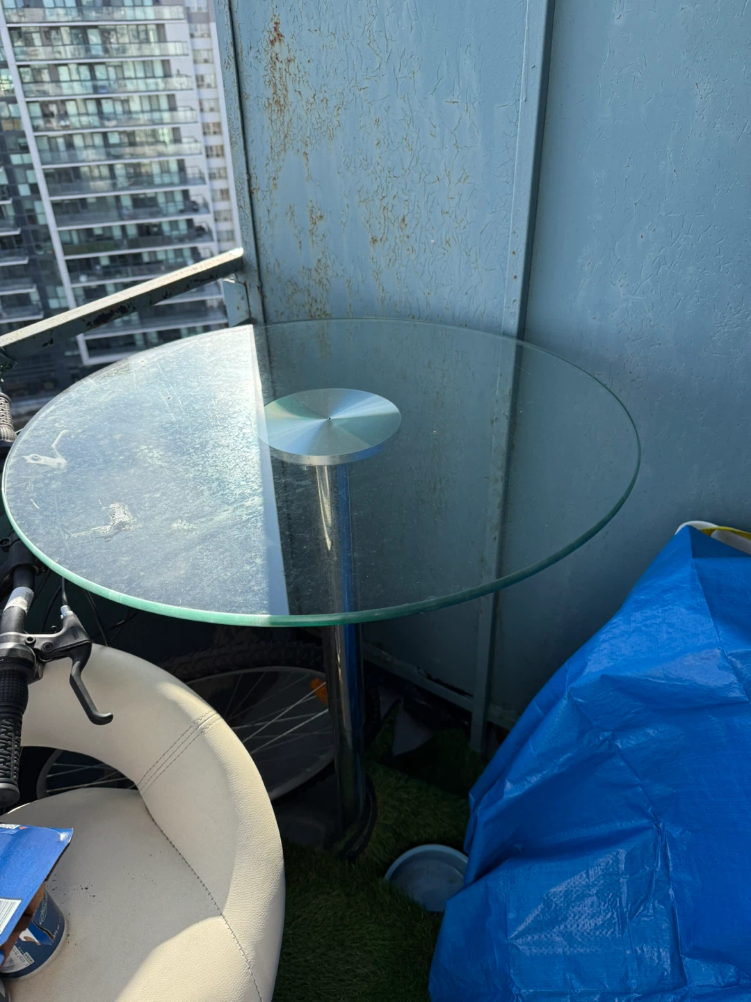 Glass Top Round Table - photo 3