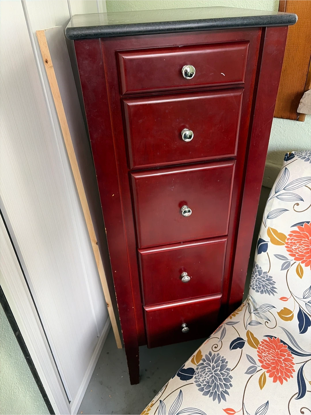 Burgundy Wooden 5-Drawer Dresser